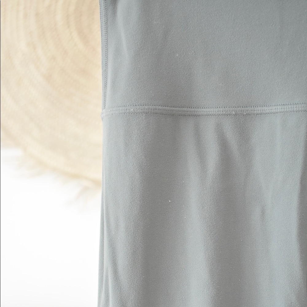 Green Lululemon leggings